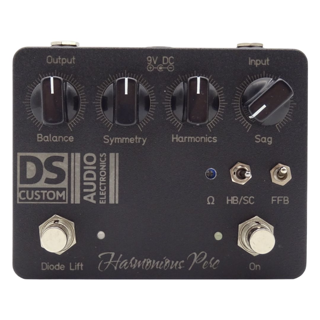 Front view of DS Custom Harmonious Perc Pedal on white background