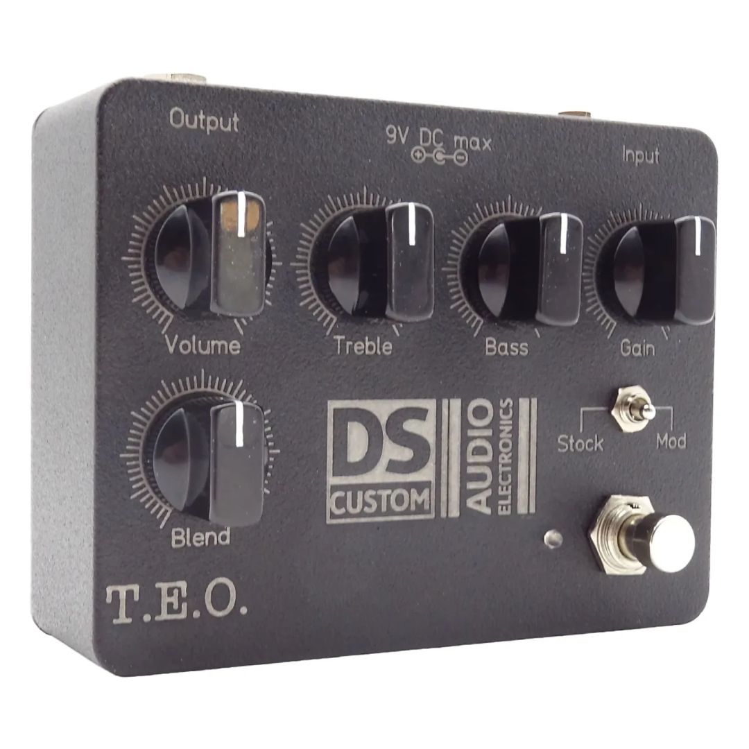Angled left view of DS Custom T.E.O. Pedal on white background