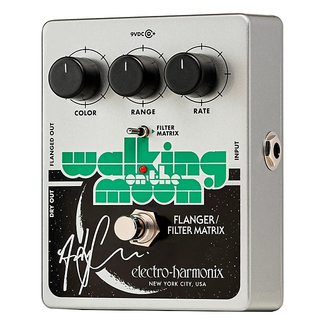 Electro-Harmonix Andy Summers Walking On The Moon Pedal Angle Right
