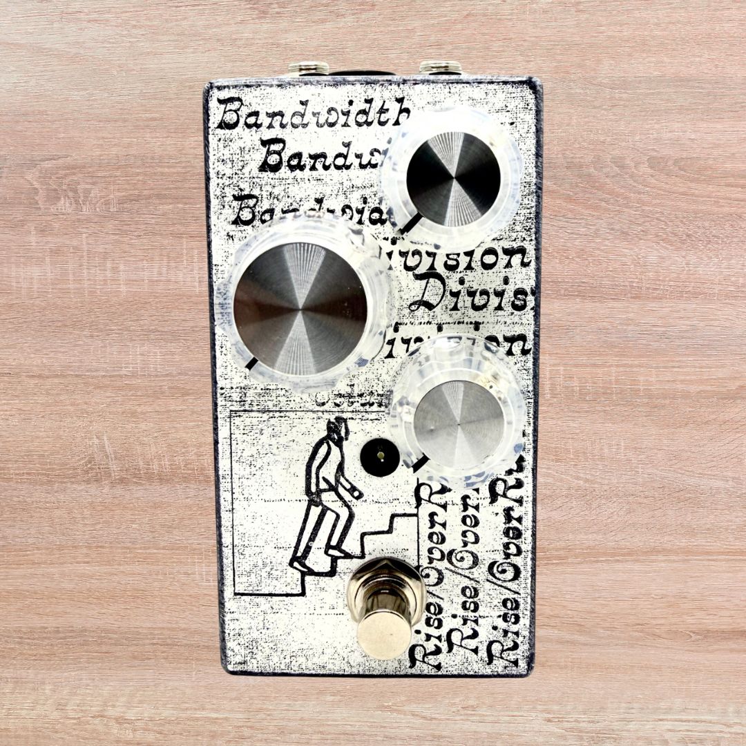 Front view of Mid-Fi Electronics Rise/OverRun Pedal on wooden background