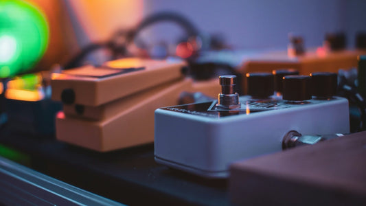 How to Build the Perfect Mini Pedalboard