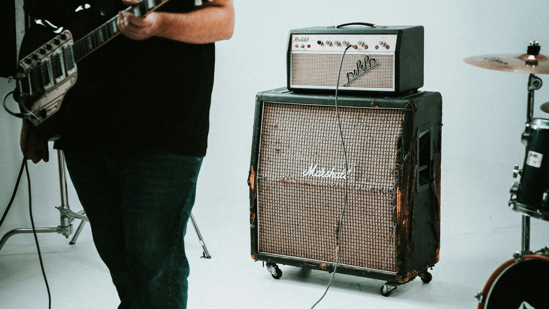 Tube vs Solid-State: Which Amp Should You Choose?