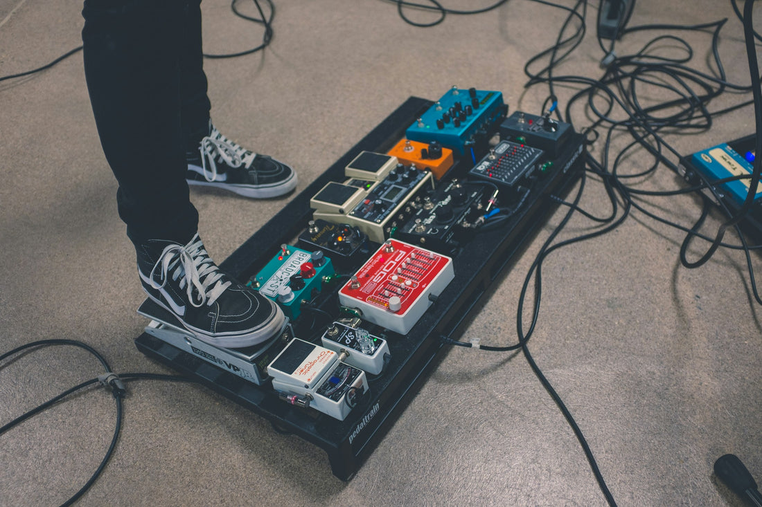 How to Set Up Your Pedalboard | Guitar Pedal Order Explained