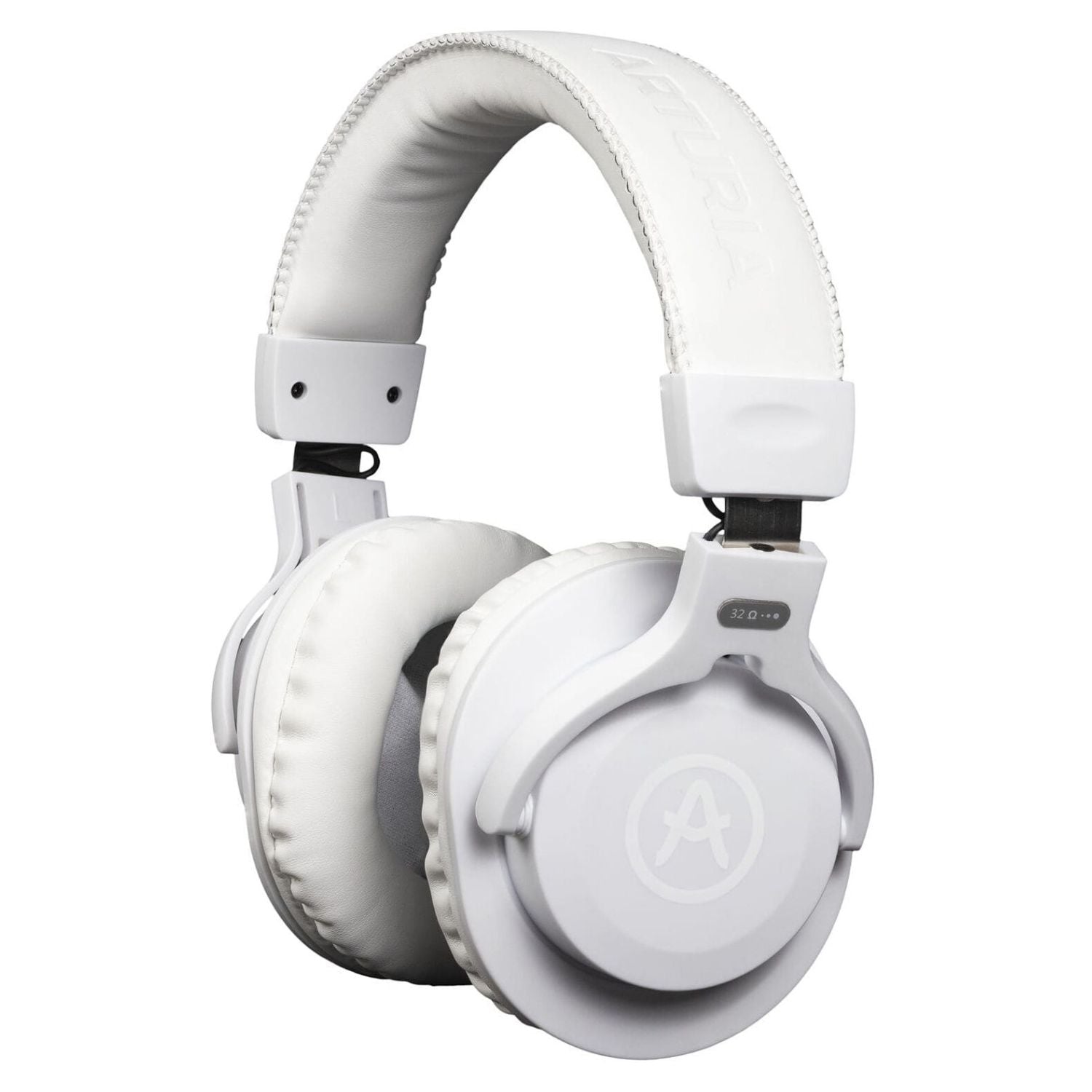 Headphones of Arturia MiniFuse Recording Pack White on white background