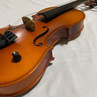 Angled close up view of Barcus Berry Vibrato-AE Series Acoustic Electric Violin Natural on white cloth surface