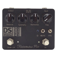 Front view of DS Custom Harmonious Perc Pedal on white background