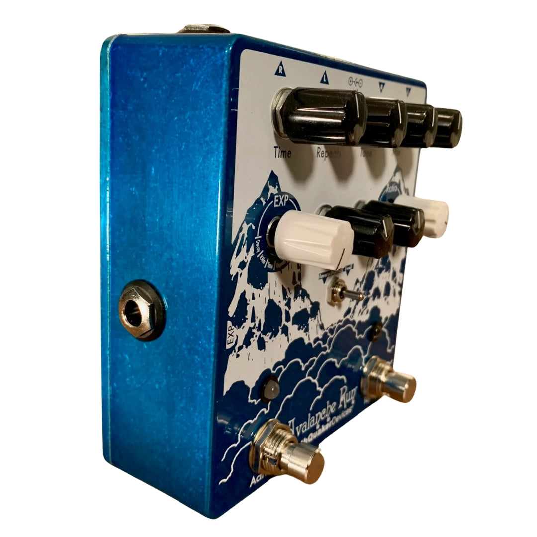 EarthQuaker Devices Avalanche Run Pedal Left Angle