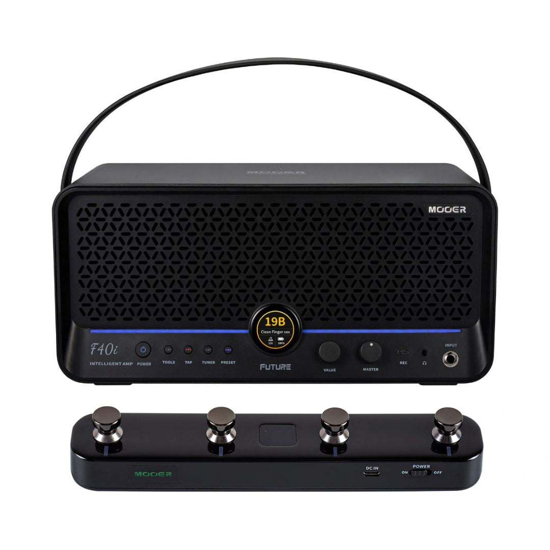 Front view of MOOER F40i Intelligent Amp Phantom Black and Black F4 Footswitch on white background