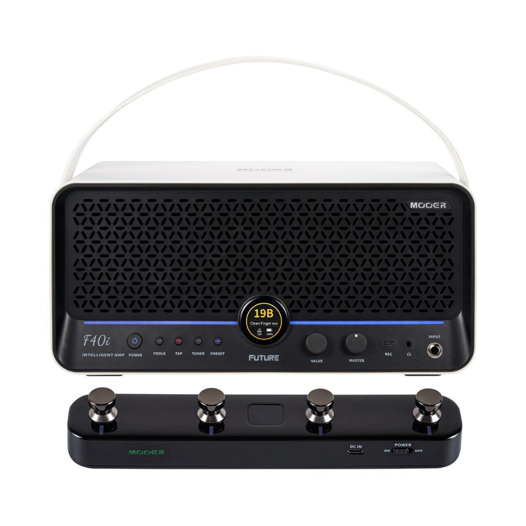 Front view of MOOER F40i Intelligent Amp Snowfall White and Black F4 Footswitch on white background