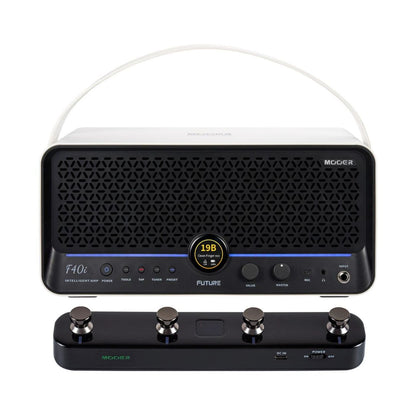 Front view of MOOER F40i Intelligent Amp Snowfall White and Black F4 Footswitch on white background