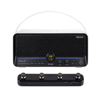 Front view of MOOER F40i Li Amp Snowfall White and Black F4 Footswitch on white background
