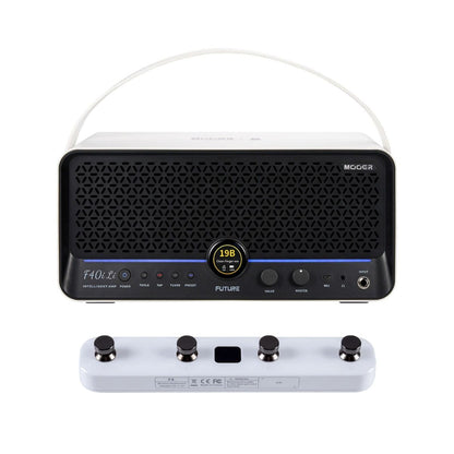 Front view of MOOER F40i Li Amp Snowfall White and White F4 Footswitch on white background