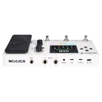 Top ports view of MOOER GE100 Pro Pedal on white background