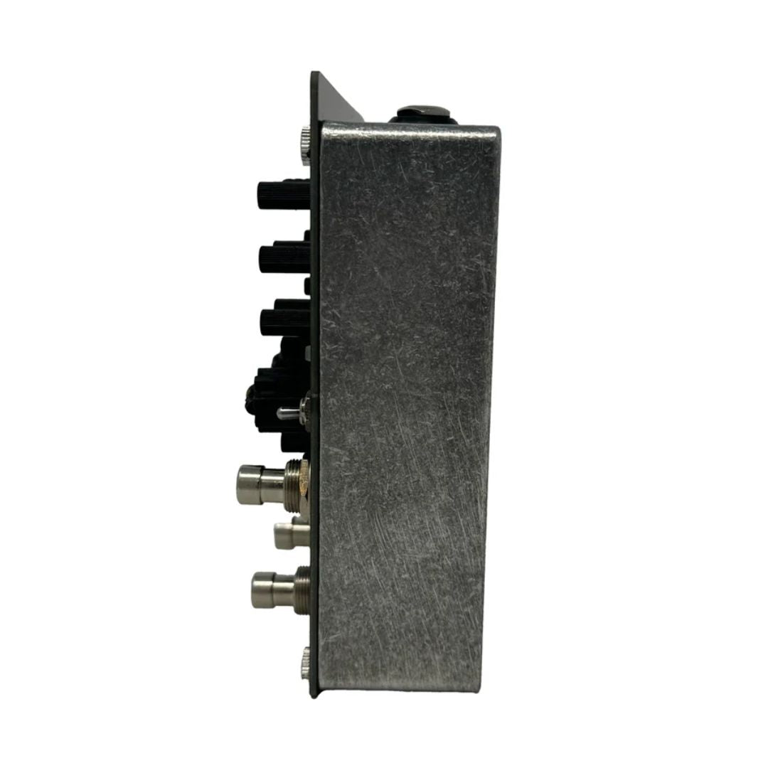 Side view of Maneco Labs Grone 2 Pedal on white background