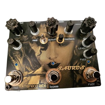 Maneco Labs Saurus Pedal Front Angle