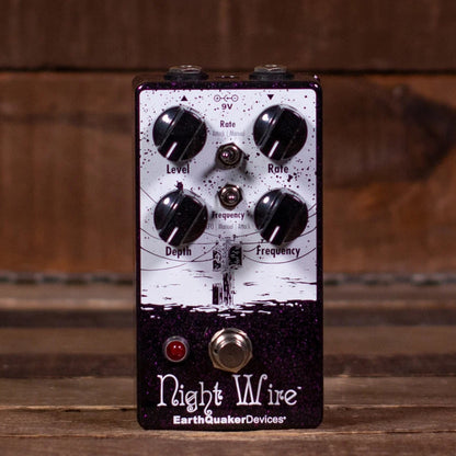 Night Wire EarthQuaker Devices Pedal V2