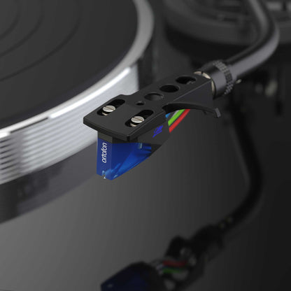 Close up stylus view of Reloop TURN X Premium Class HiFi Turntable