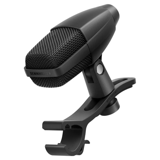 Angled view of Sennheiser MD 421 KOMPAKT with Drum Clamp on white background