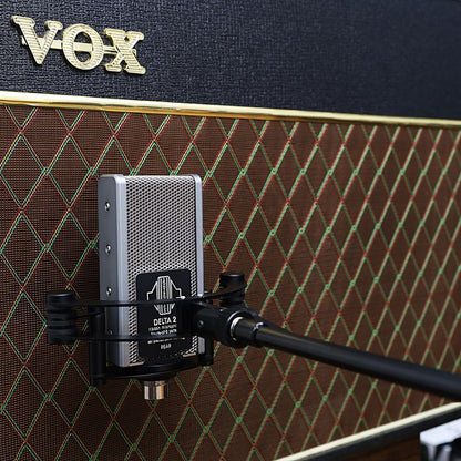 Sontronics DELTA 2 Rugged Ribbon Microphone pointed at VOX Amplifier in studio