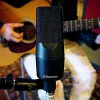 sE Electronics X1 S Microphone Vocal Pack